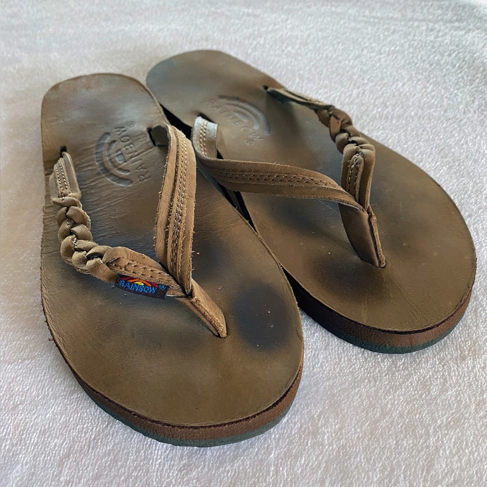 Rainbow Women’s Flirty Braid Sandal size Small 5.5-6.5